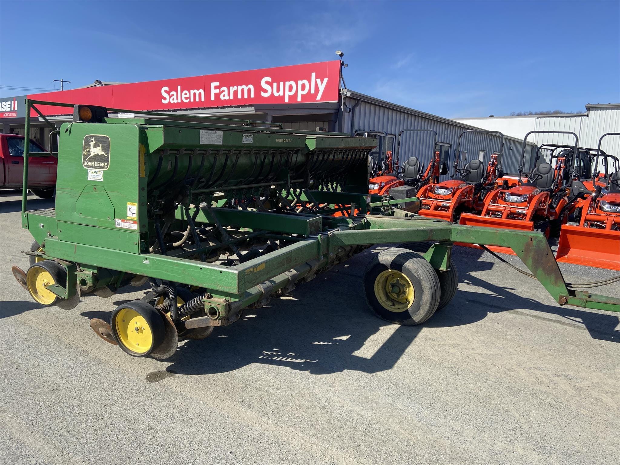 John Deere 750 Equipment Image0