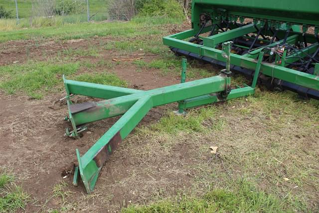 Image of John Deere 750 equipment image 1