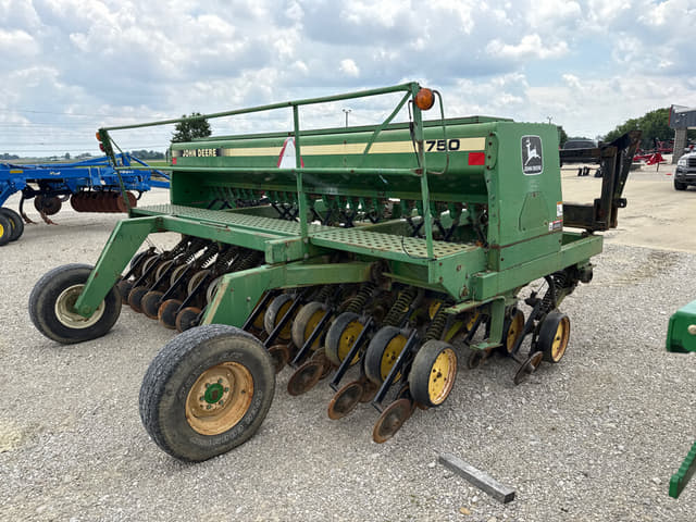 Image of John Deere 750 equipment image 2