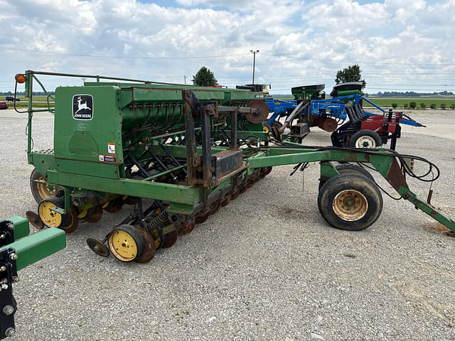 Image of John Deere 750 equipment image 1