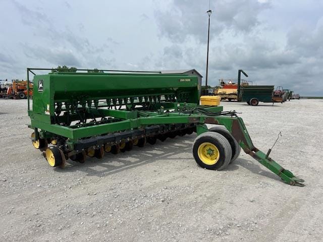 Main image John Deere 750
