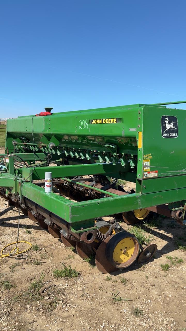 Image of John Deere 750 Primary image