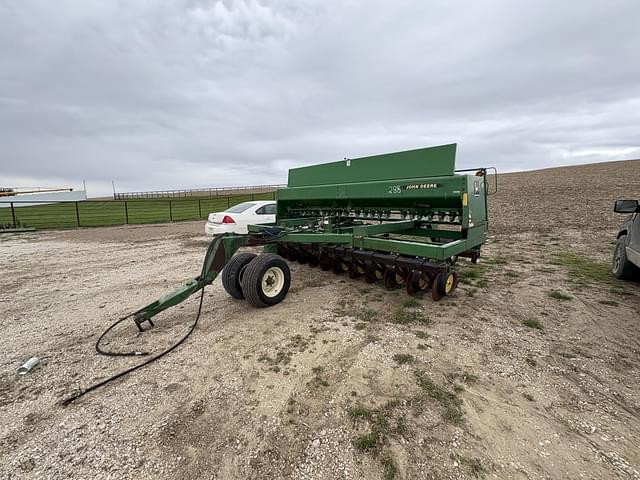 Image of John Deere 750 equipment image 1