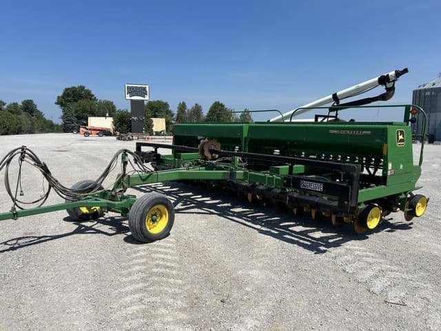 Image of John Deere 750 equipment image 1