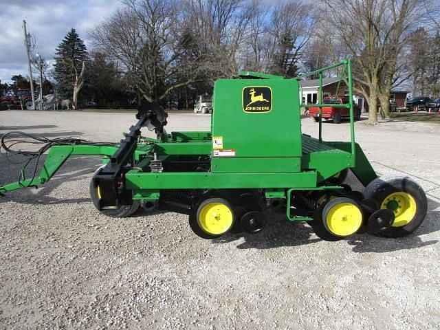 Image of John Deere 750 equipment image 3