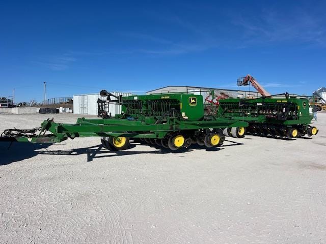 John Deere 750 Equipment Image0