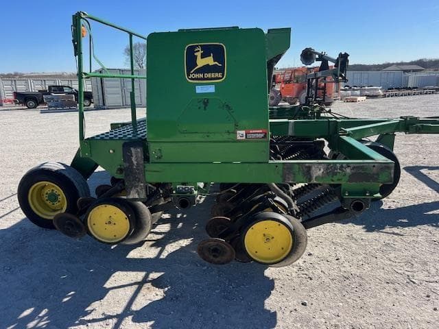 Image of John Deere 750 equipment image 4