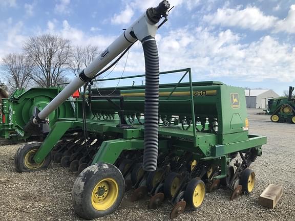 Image of John Deere 750 equipment image 3