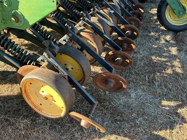 Image of John Deere 750 equipment image 3