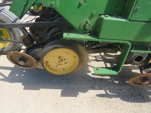 Image of John Deere 750 equipment image 3