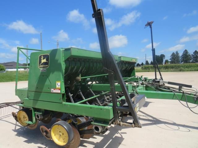 Image of John Deere 750 equipment image 1