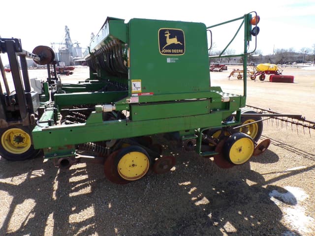 Image of John Deere 750 equipment image 3