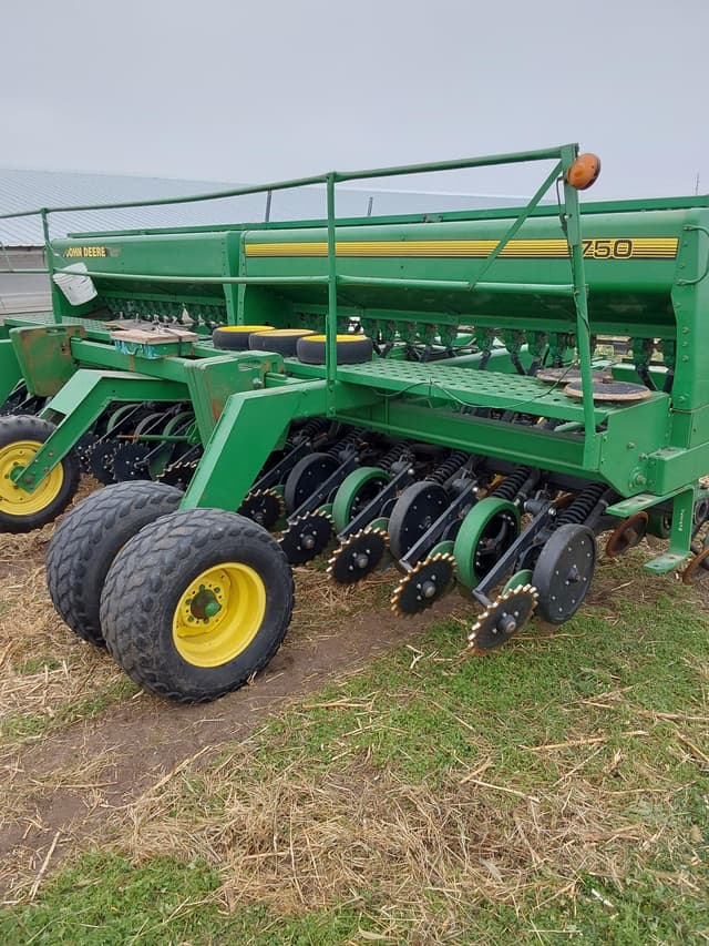 Image of John Deere 750 equipment image 4