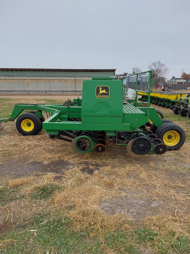 Image of John Deere 750 equipment image 2