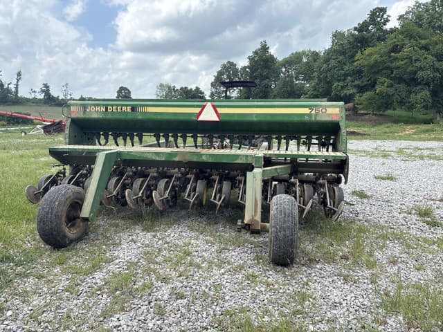 Image of John Deere 750 equipment image 3
