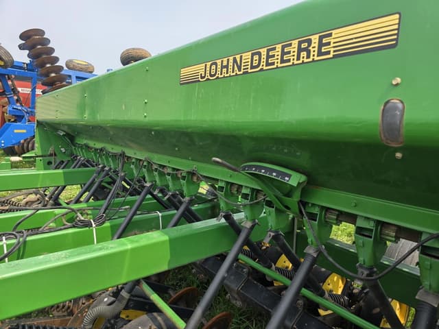 Image of John Deere 750 equipment image 3