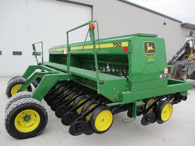 Image of John Deere 750 equipment image 4