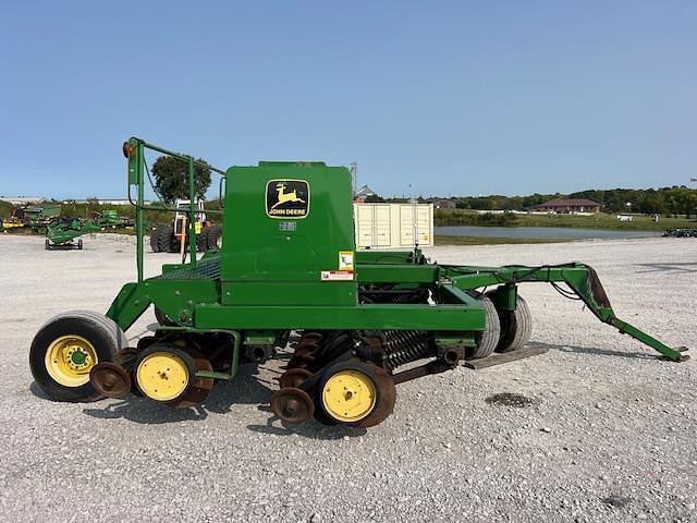 Image of John Deere 750 equipment image 2