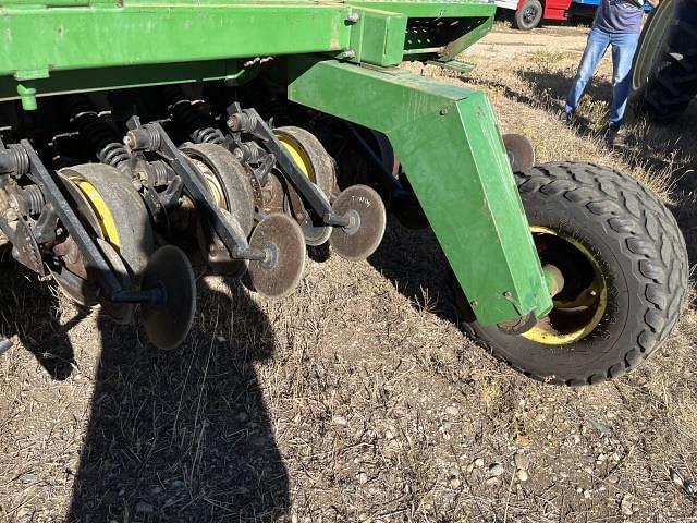 Image of John Deere 750 equipment image 2