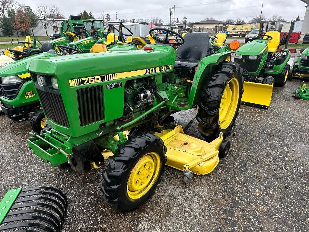 Image of John Deere 750 Primary image