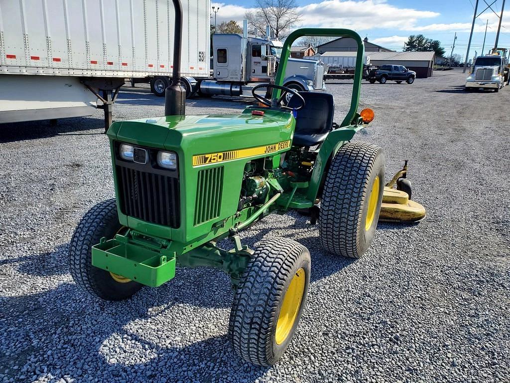 Image of John Deere 750 Primary image