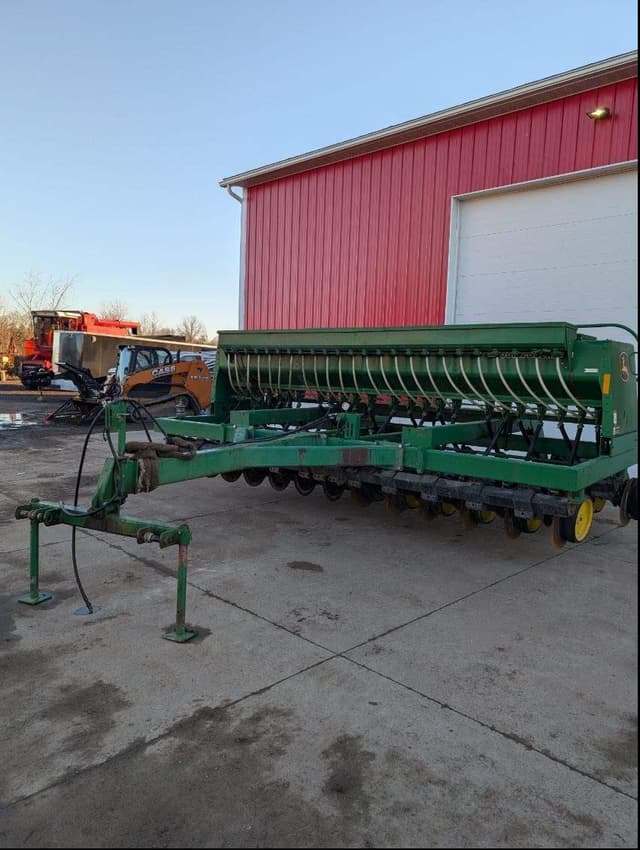 Image of John Deere 750 equipment image 3