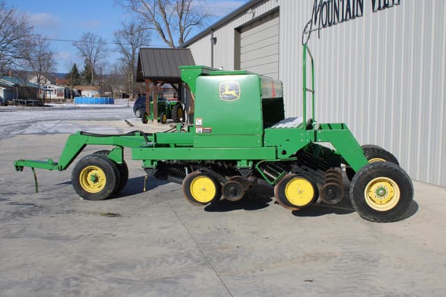 Image of John Deere 750 equipment image 3