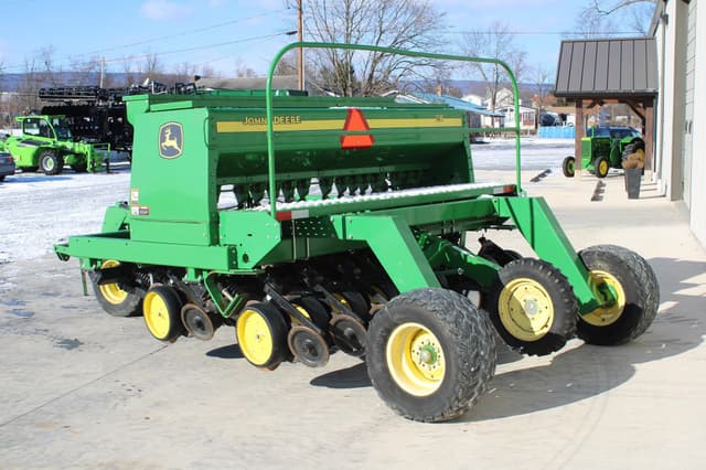 Image of John Deere 750 equipment image 4