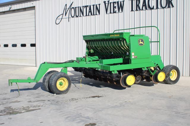 Image of John Deere 750 equipment image 2