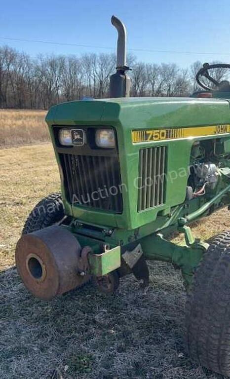 Image of John Deere 750 equipment image 1