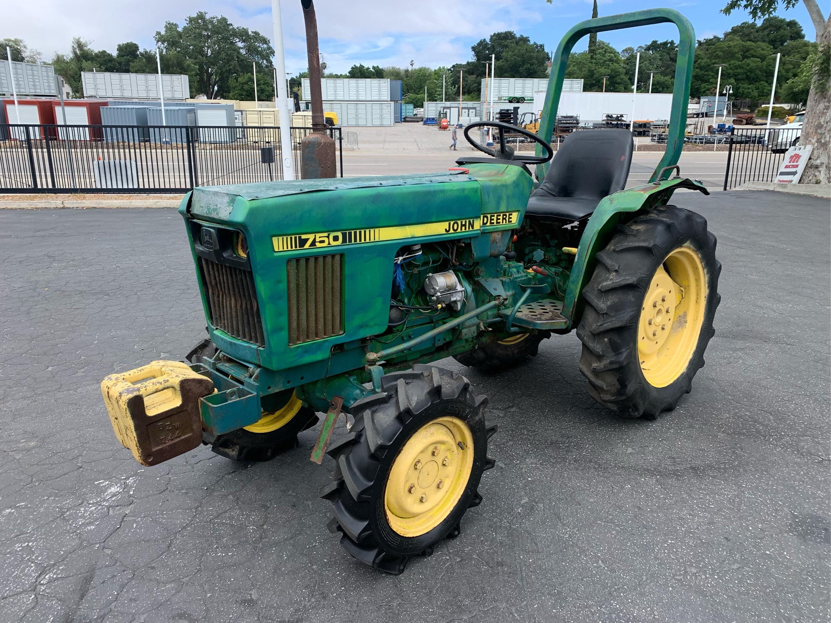 Main image John Deere 750