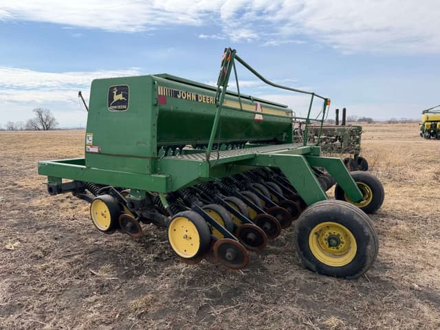 Image of John Deere 750 equipment image 2