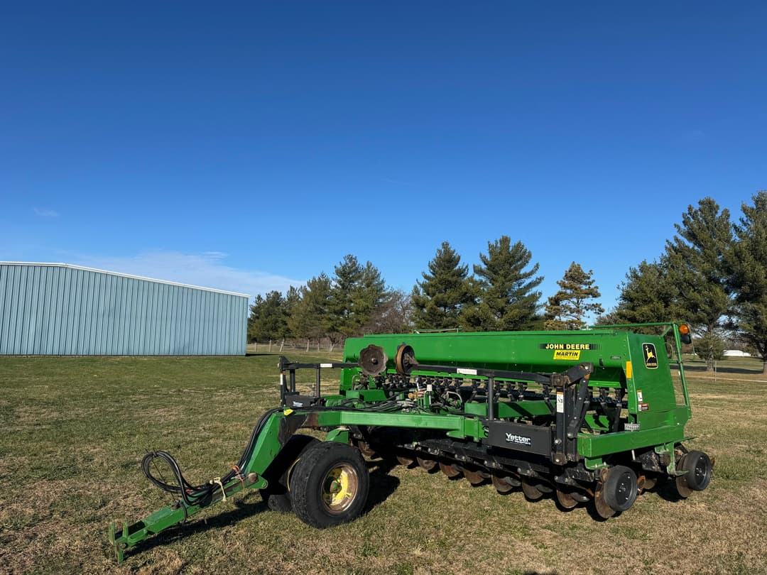 Image of John Deere 750 Primary image