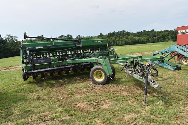 Image of John Deere 750 equipment image 2