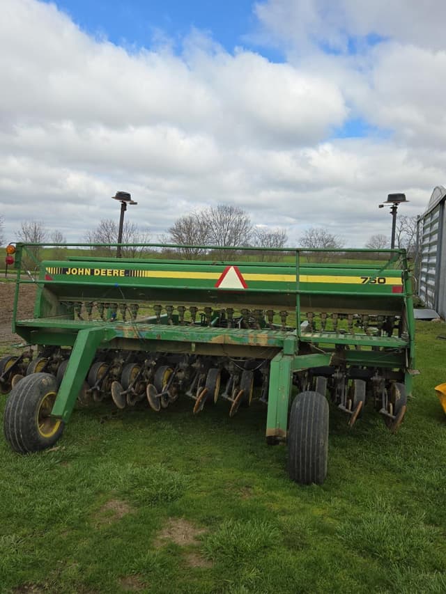 Image of John Deere 750 equipment image 4