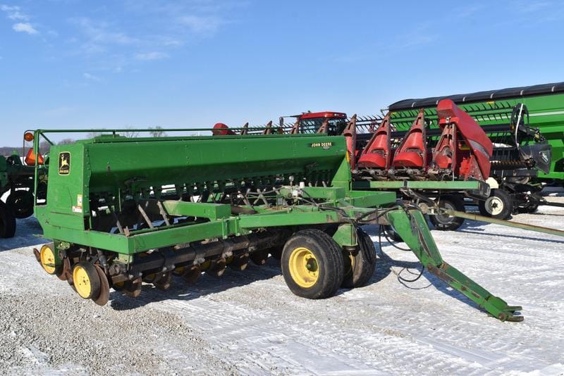 Main image John Deere 750