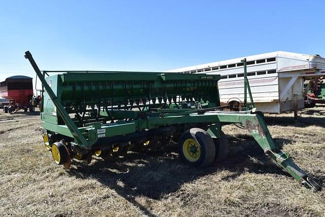 Image of John Deere 750 equipment image 1