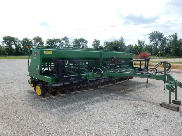 Image of John Deere 750 equipment image 3