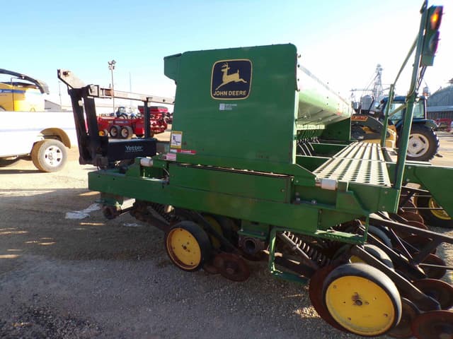 Image of John Deere 750 equipment image 3