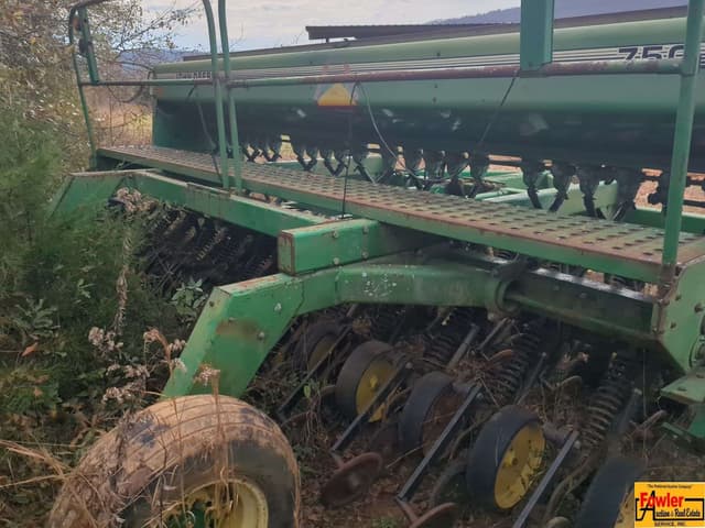 Image of John Deere 750 equipment image 4