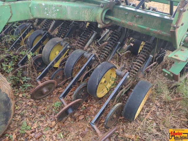 Image of John Deere 750 equipment image 3