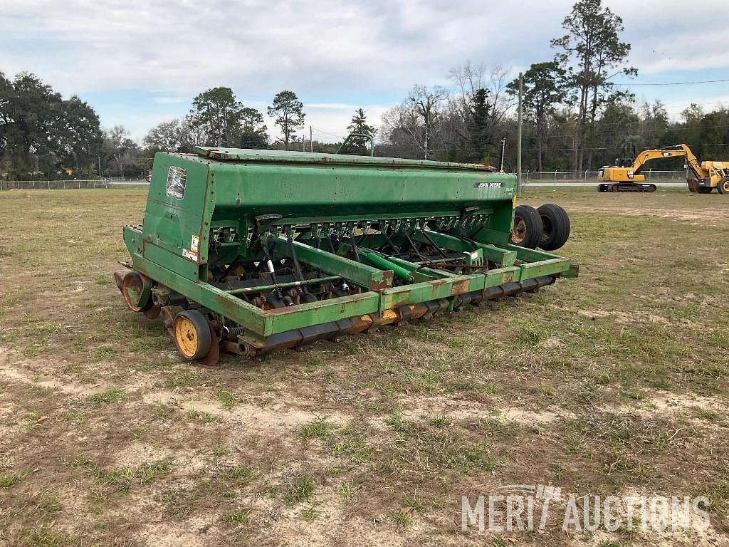 Image of John Deere 750 Primary image