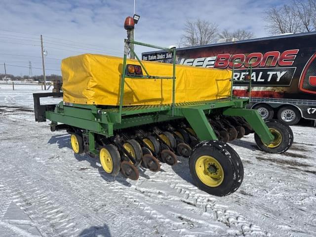 Image of John Deere 750 equipment image 3