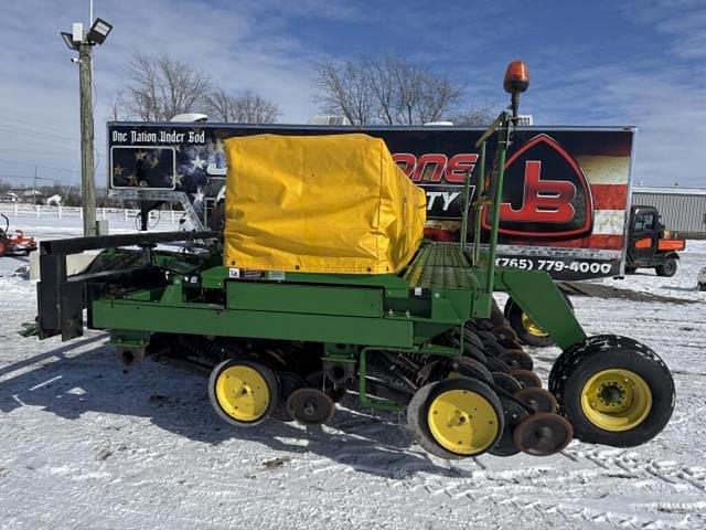 Image of John Deere 750 equipment image 2