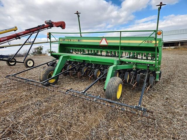 Thumbnail image John Deere 750 11