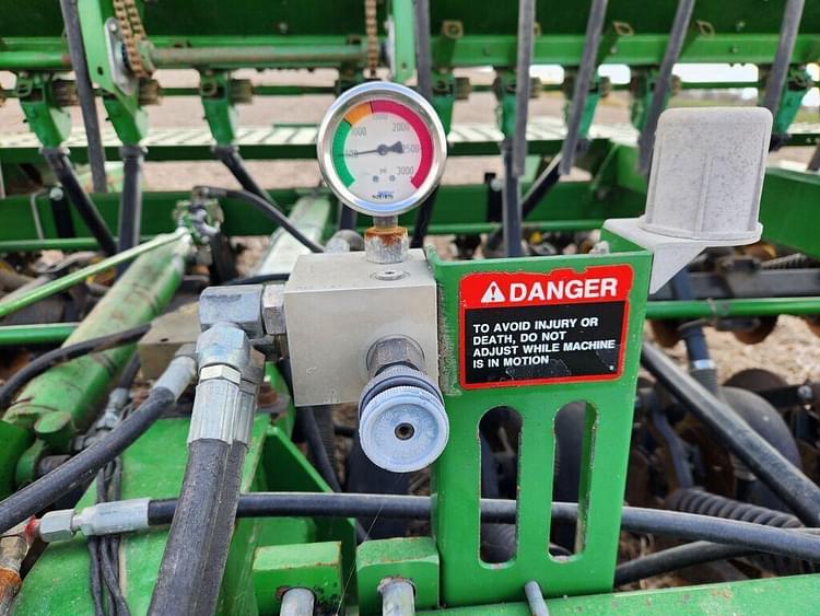 Main image John Deere 750 35