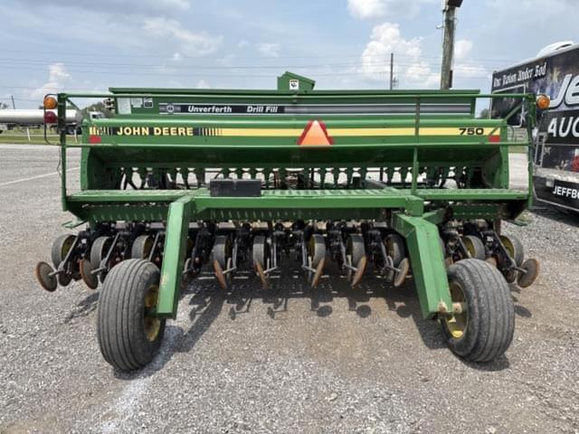 Image of John Deere 750 equipment image 2