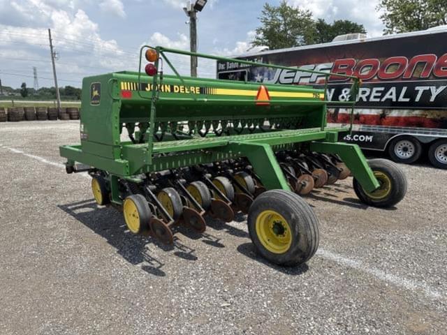 Image of John Deere 750 equipment image 1