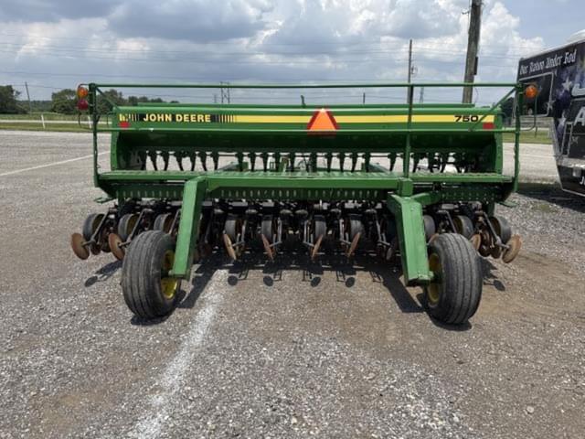 Image of John Deere 750 equipment image 2