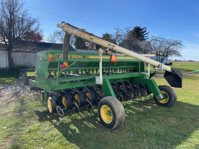 Image of John Deere 750 equipment image 2